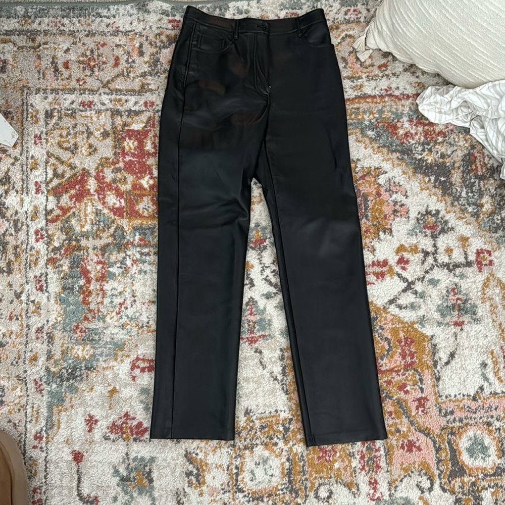 aritzia melina pants size 6